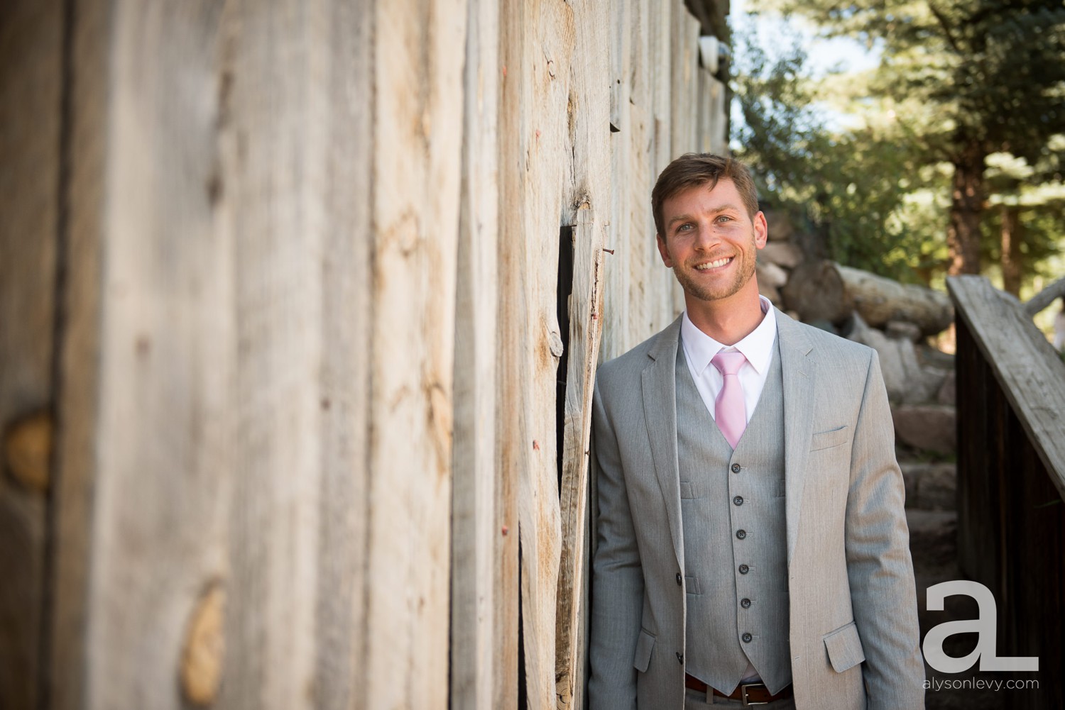 Destination-Wedding-Photography-Evergreen-Memorial-Barn_0024.jpg