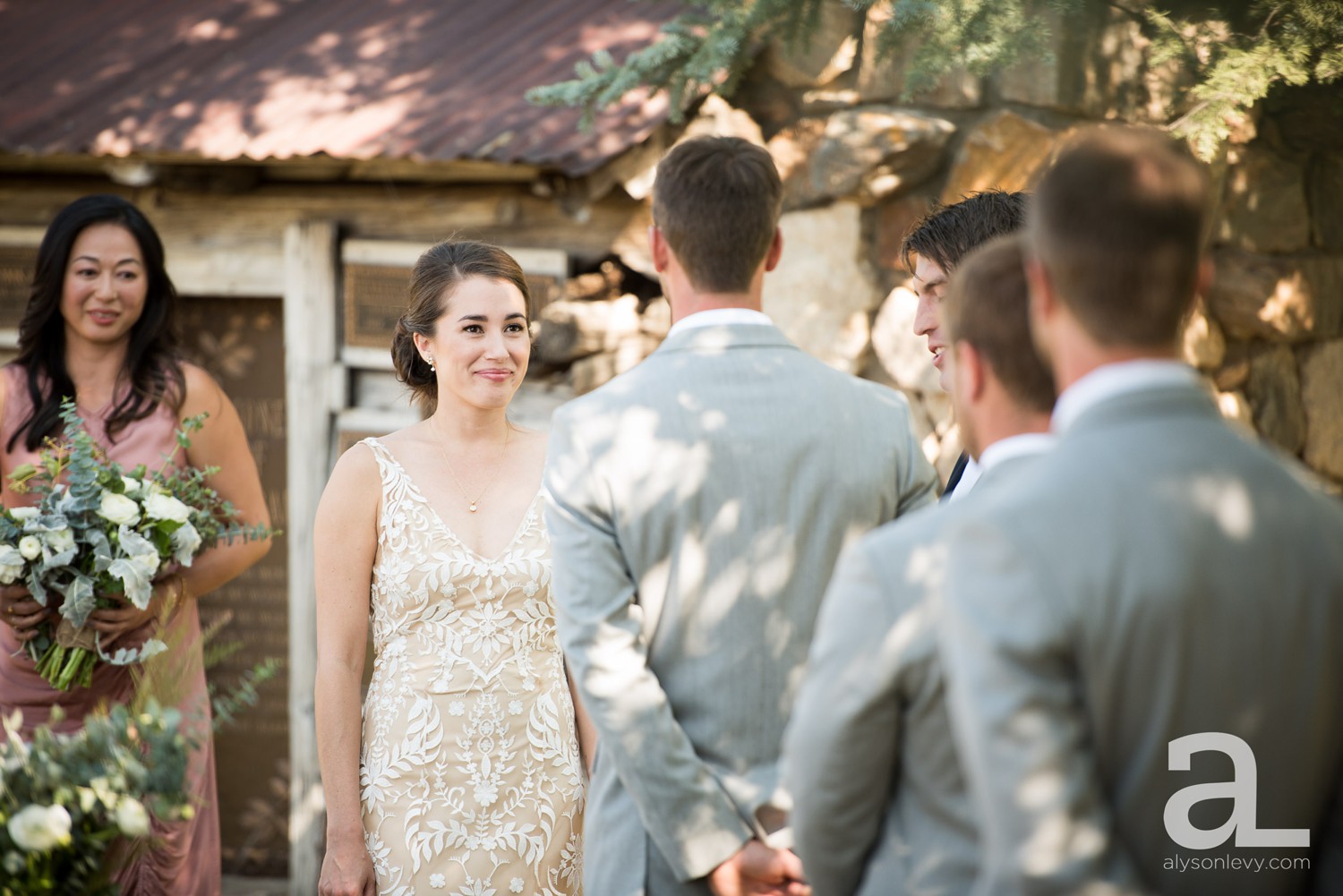 Destination-Wedding-Photography-Evergreen-Memorial-Barn_0044.jpg
