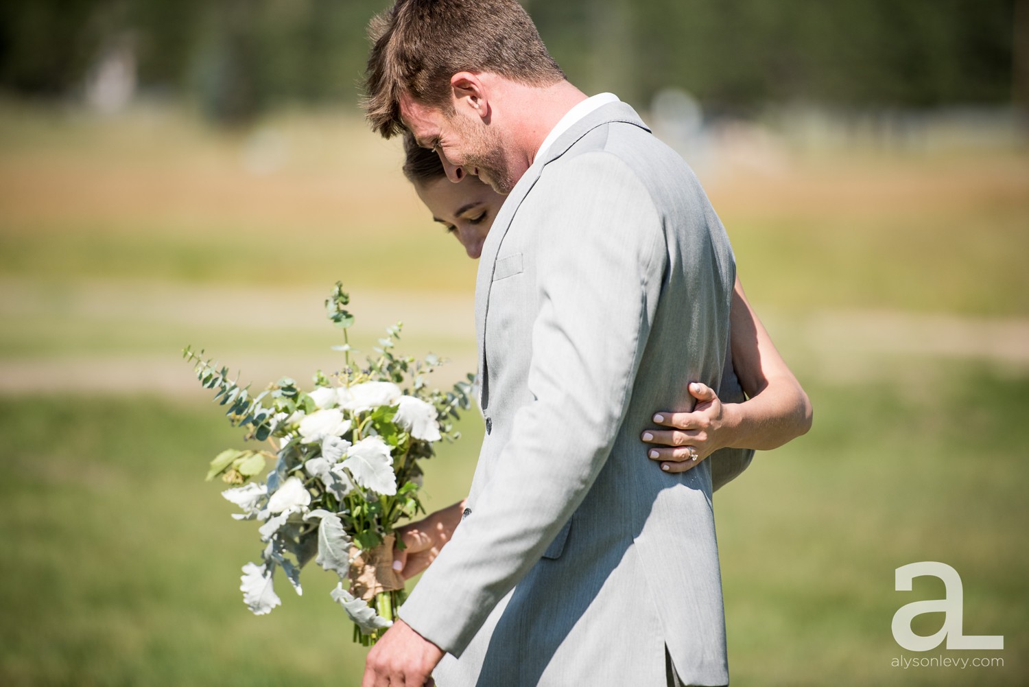 Destination-Wedding-Photography-Evergreen-Memorial-Barn_0059.jpg