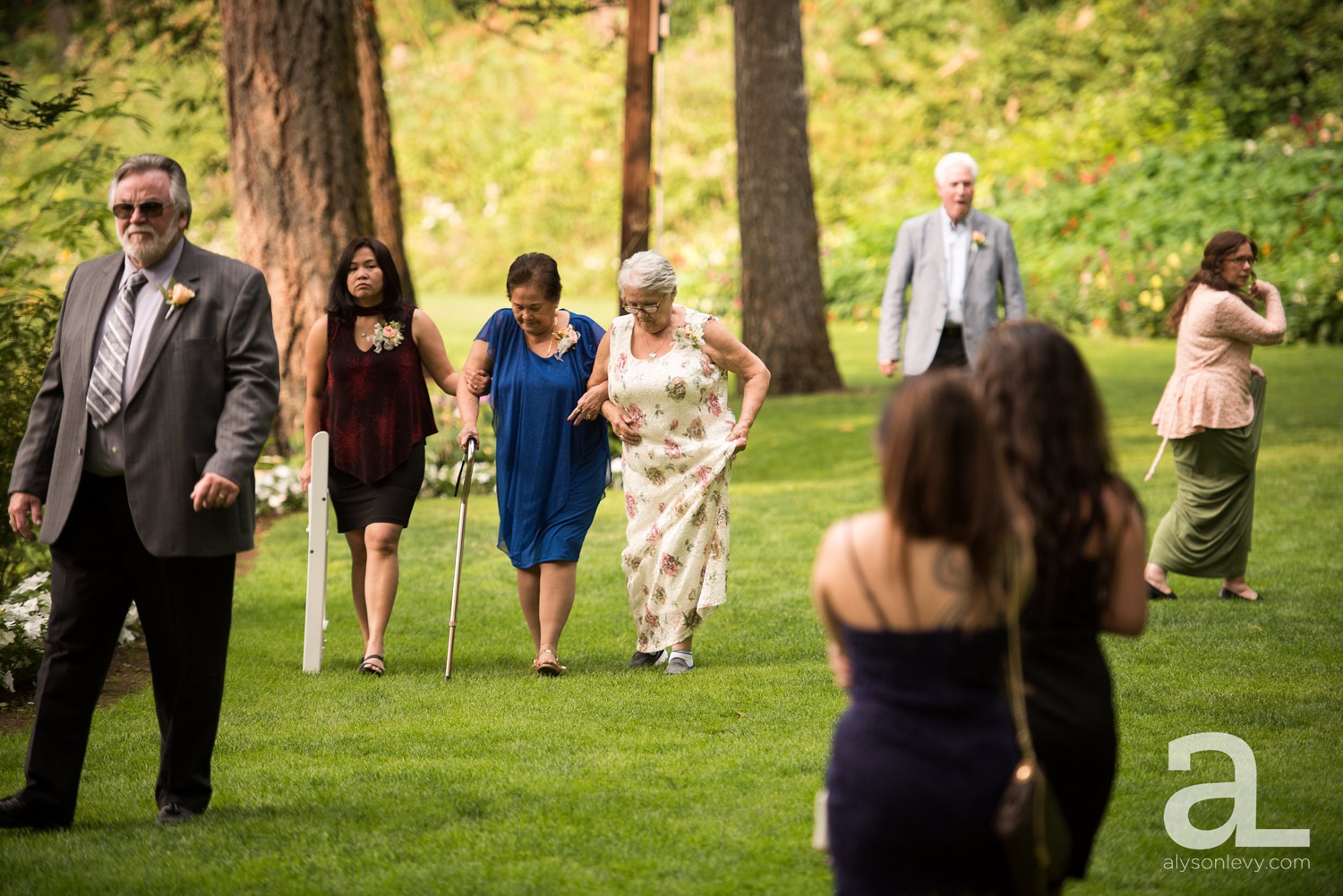 Portland-Wedding-Photography-Bridal-Veil-Lakes_0022.jpg