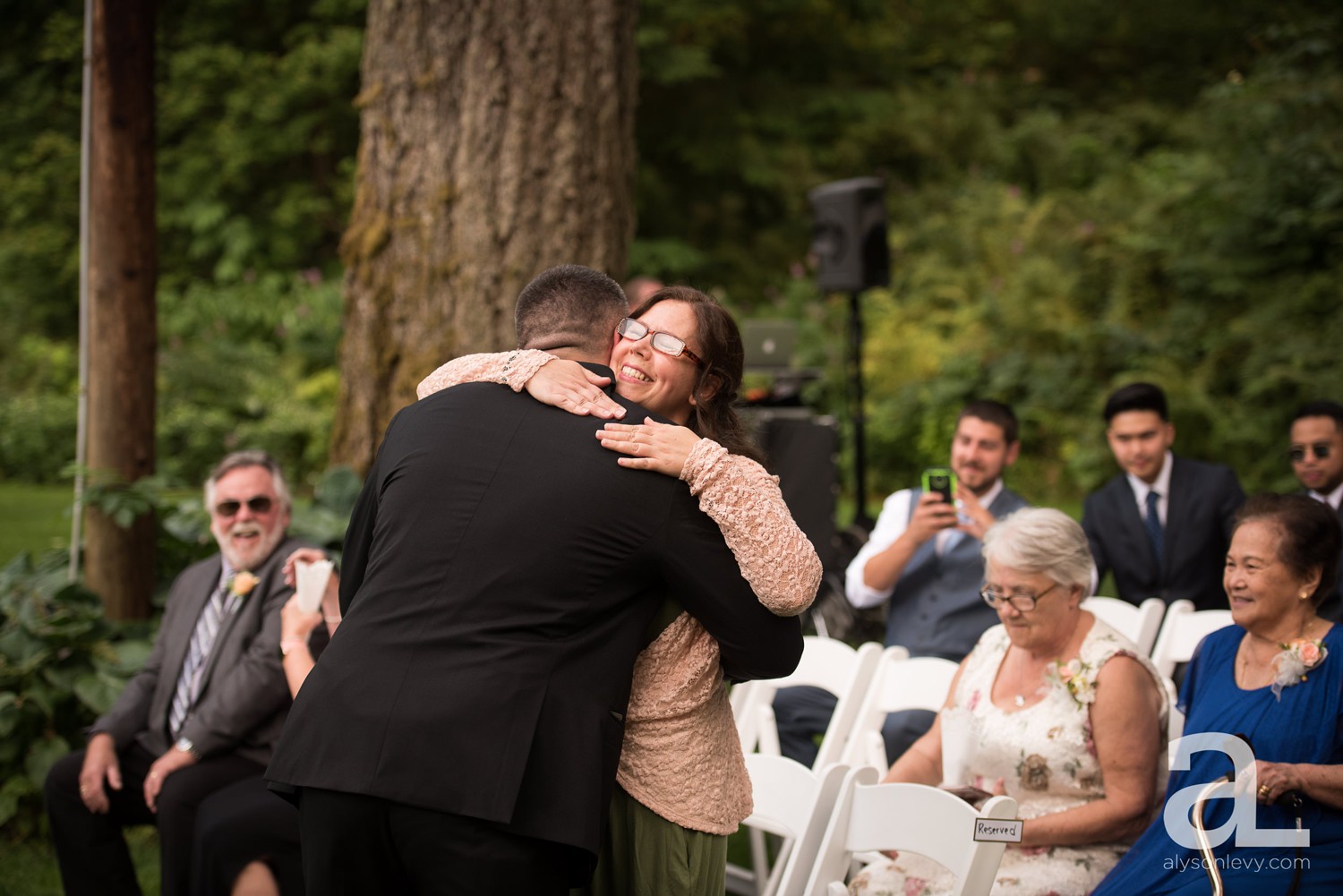Portland-Wedding-Photography-Bridal-Veil-Lakes_0026.jpg