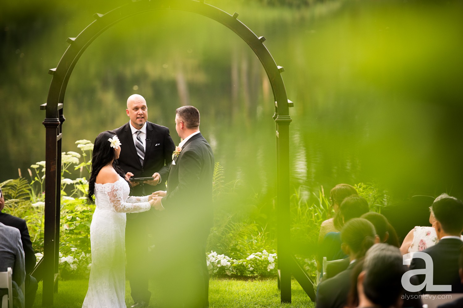 Portland-Wedding-Photography-Bridal-Veil-Lakes_0033.jpg