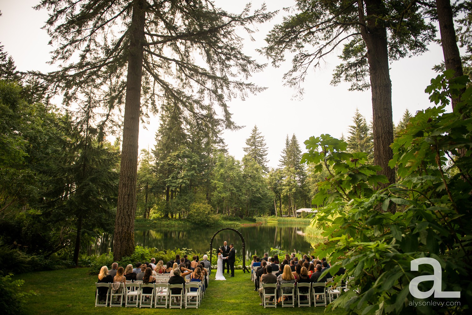 Portland-Wedding-Photography-Bridal-Veil-Lakes_0034.jpg