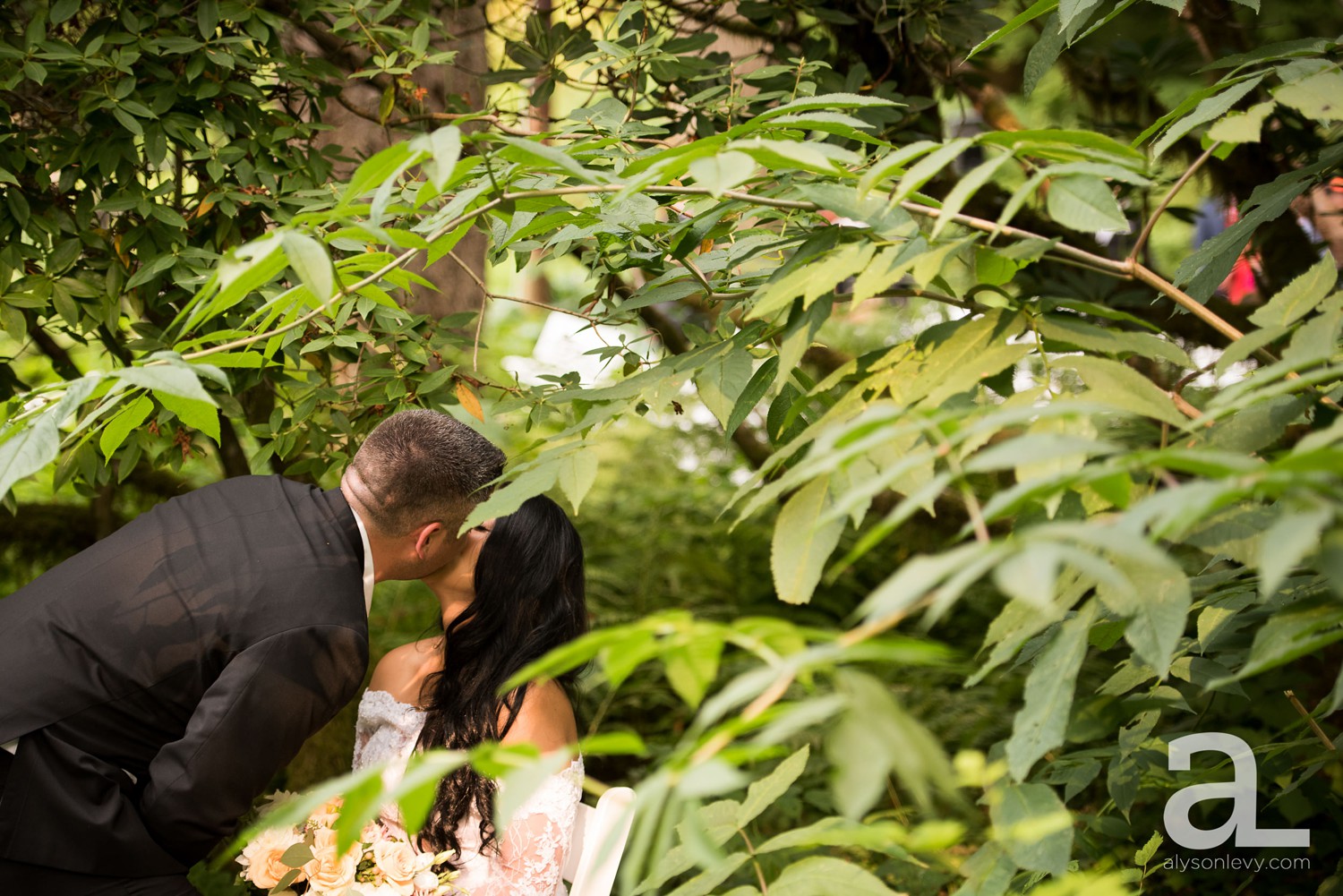 Portland-Wedding-Photography-Bridal-Veil-Lakes_0049.jpg