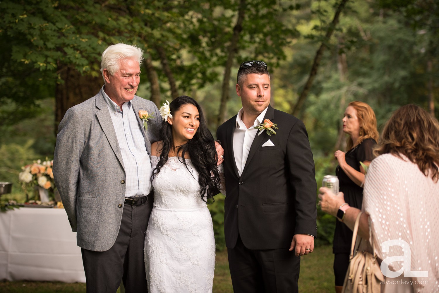 Portland-Wedding-Photography-Bridal-Veil-Lakes_0058.jpg