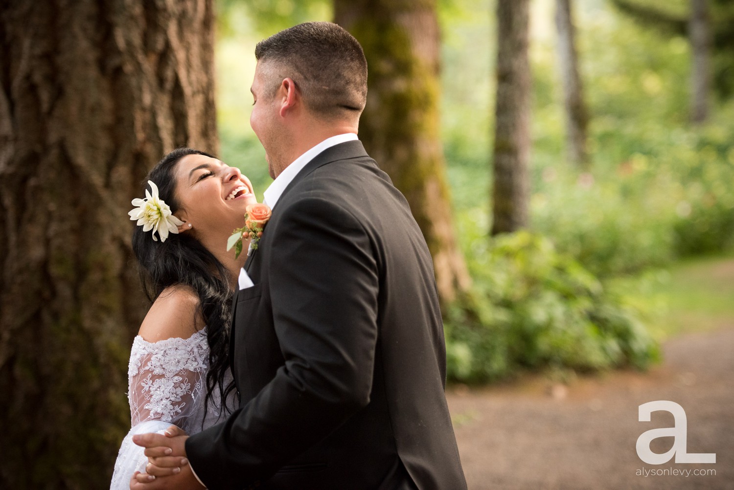 Portland-Wedding-Photography-Bridal-Veil-Lakes_0078.jpg