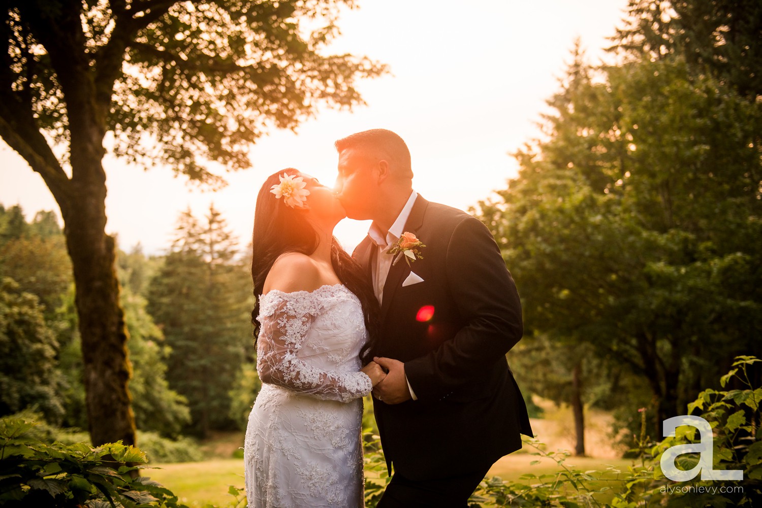 Portland-Wedding-Photography-Bridal-Veil-Lakes_0088.jpg