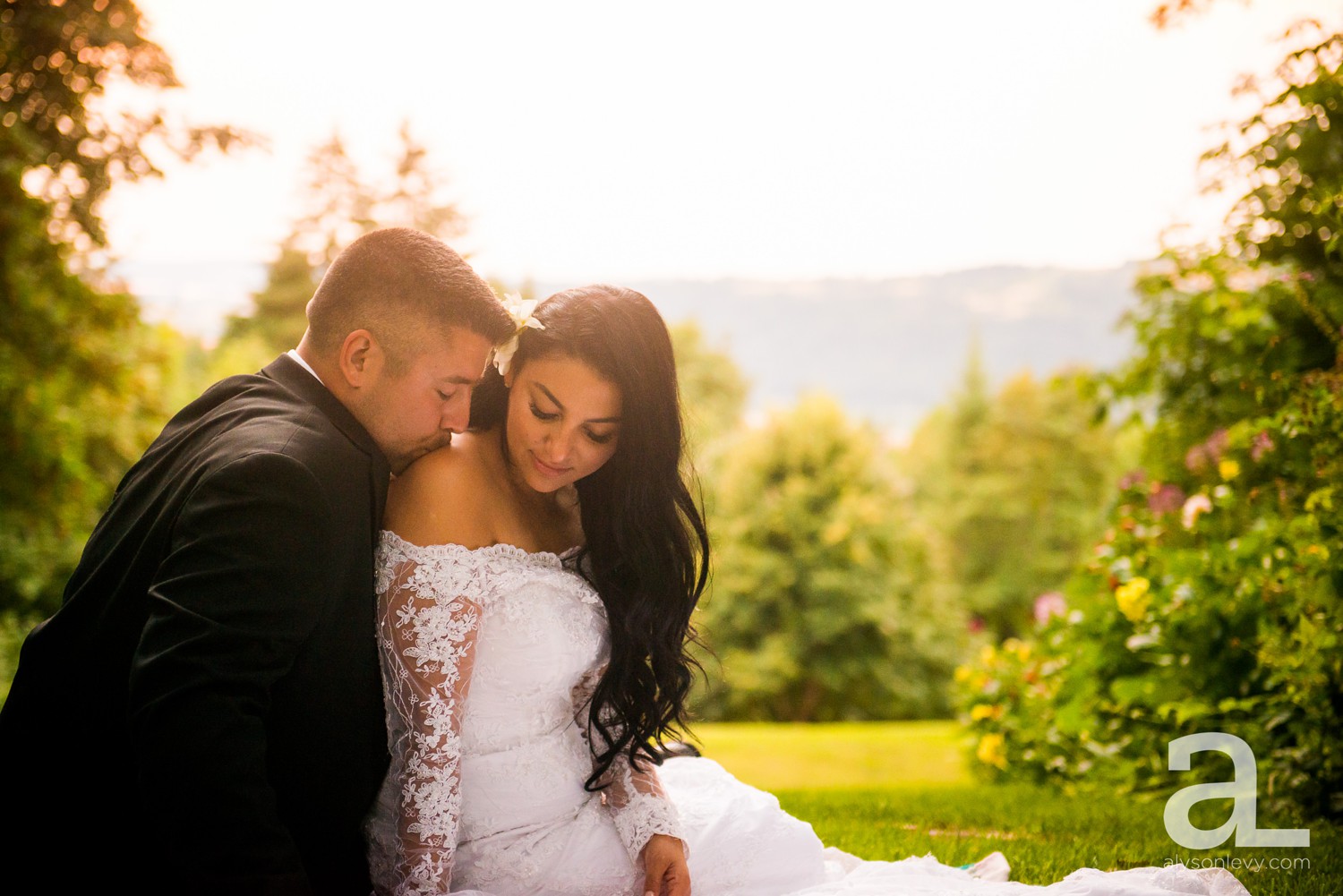 Portland-Wedding-Photography-Bridal-Veil-Lakes_0095.jpg