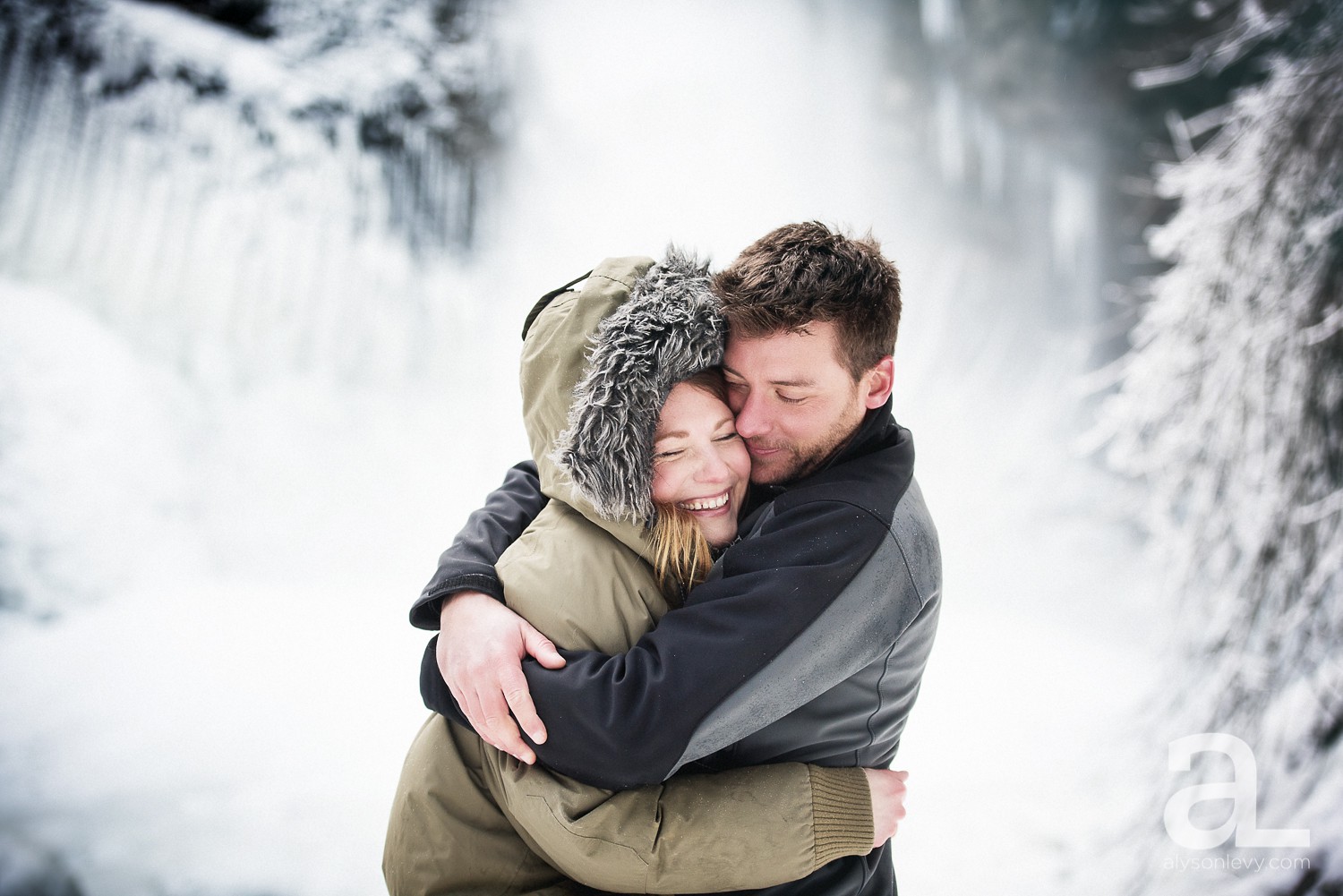 Portland-Winter-Engagement-Photography_0009.jpg