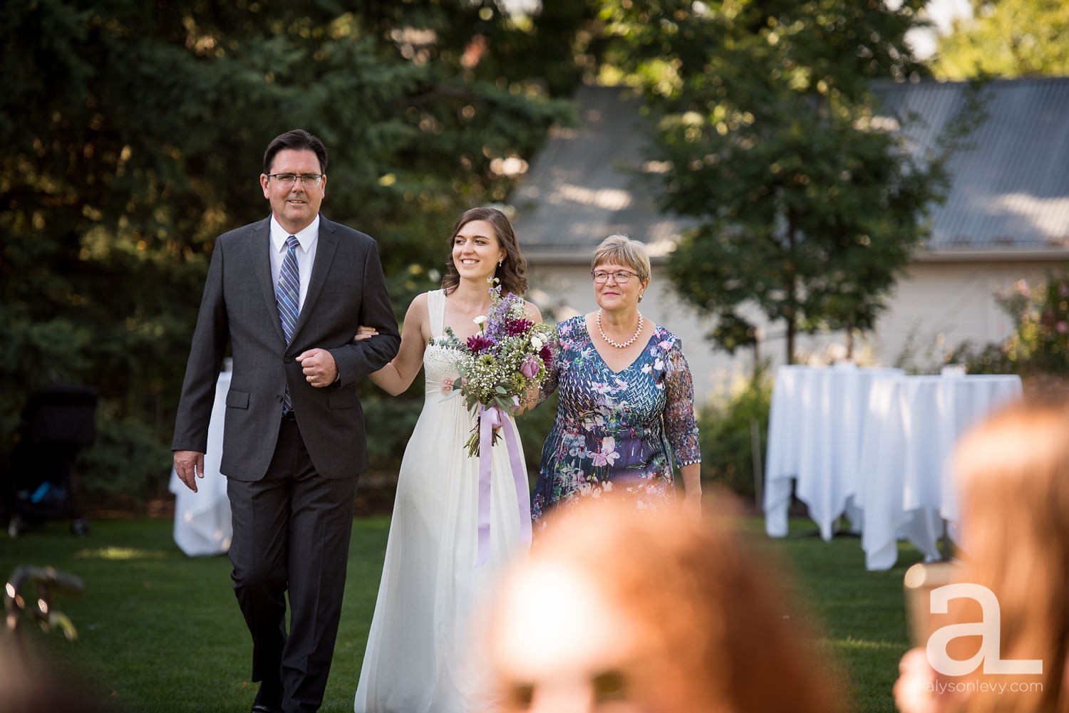 Portland-Wedding-Photography-Blackberry-Hall-Meadow_0027.jpg