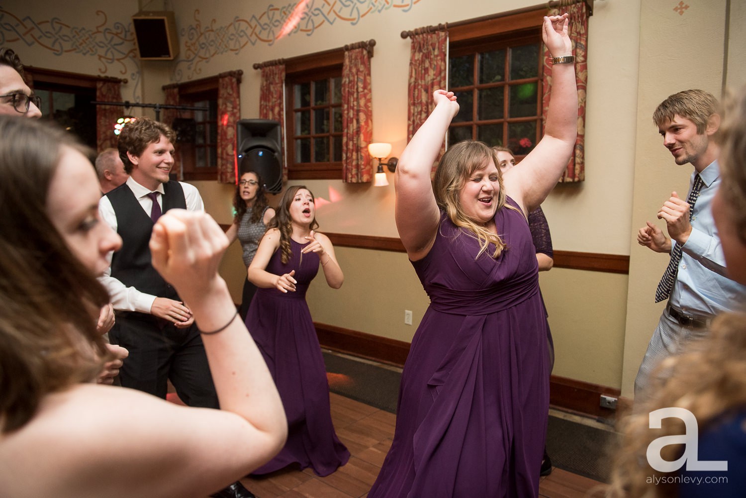 Portland-Wedding-Photography-Blackberry-Hall-Meadow_0103.jpg