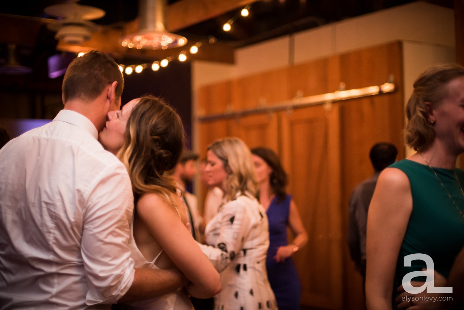 Portland-Wedding-Photography-EcoTrust-Rooftop_0096.jpg