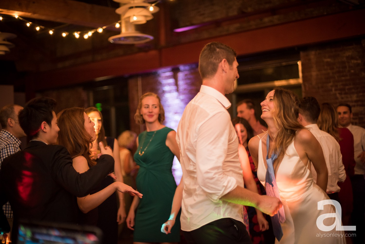 Portland-Wedding-Photography-EcoTrust-Rooftop_0103.jpg