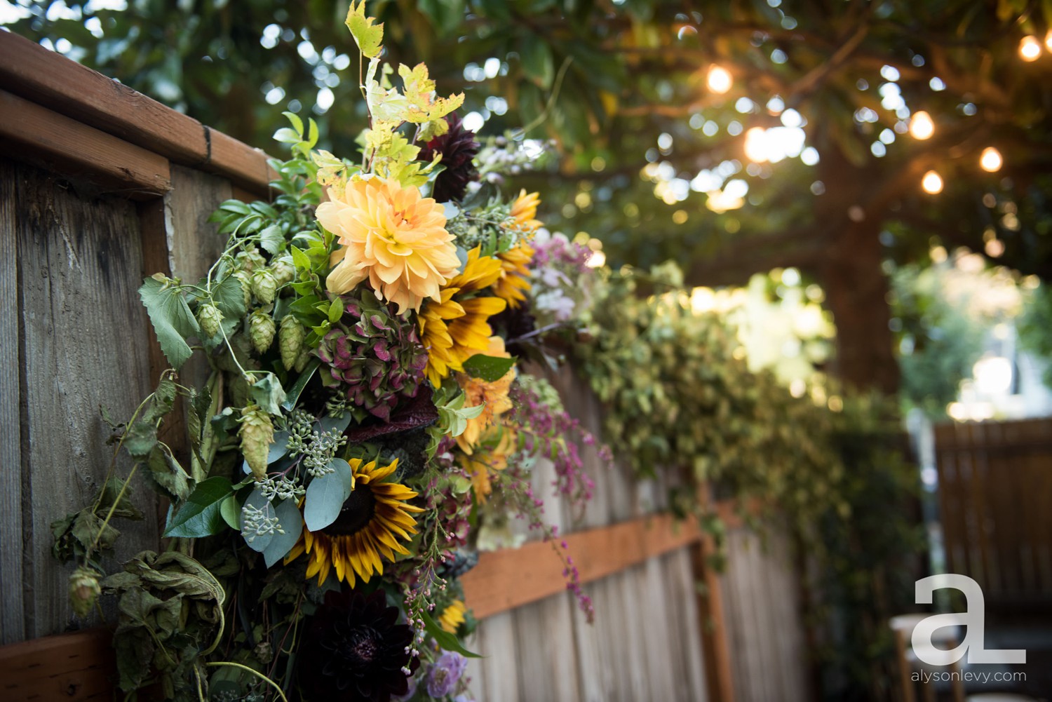 Portland-Backyard-Wedding-Photography_0035.jpg