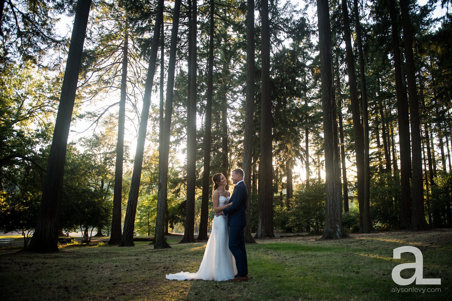 Portland-Backyard-Wedding-Photography_0040.jpg