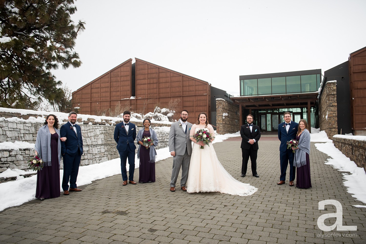 Oregon-Columbia-River-Gorge-Wedding-Photography_0011.jpg