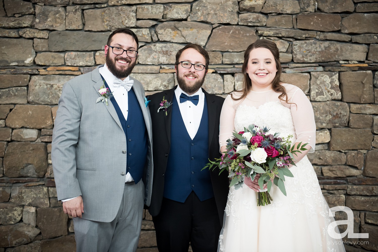 Oregon-Columbia-River-Gorge-Wedding-Photography_0014.jpg