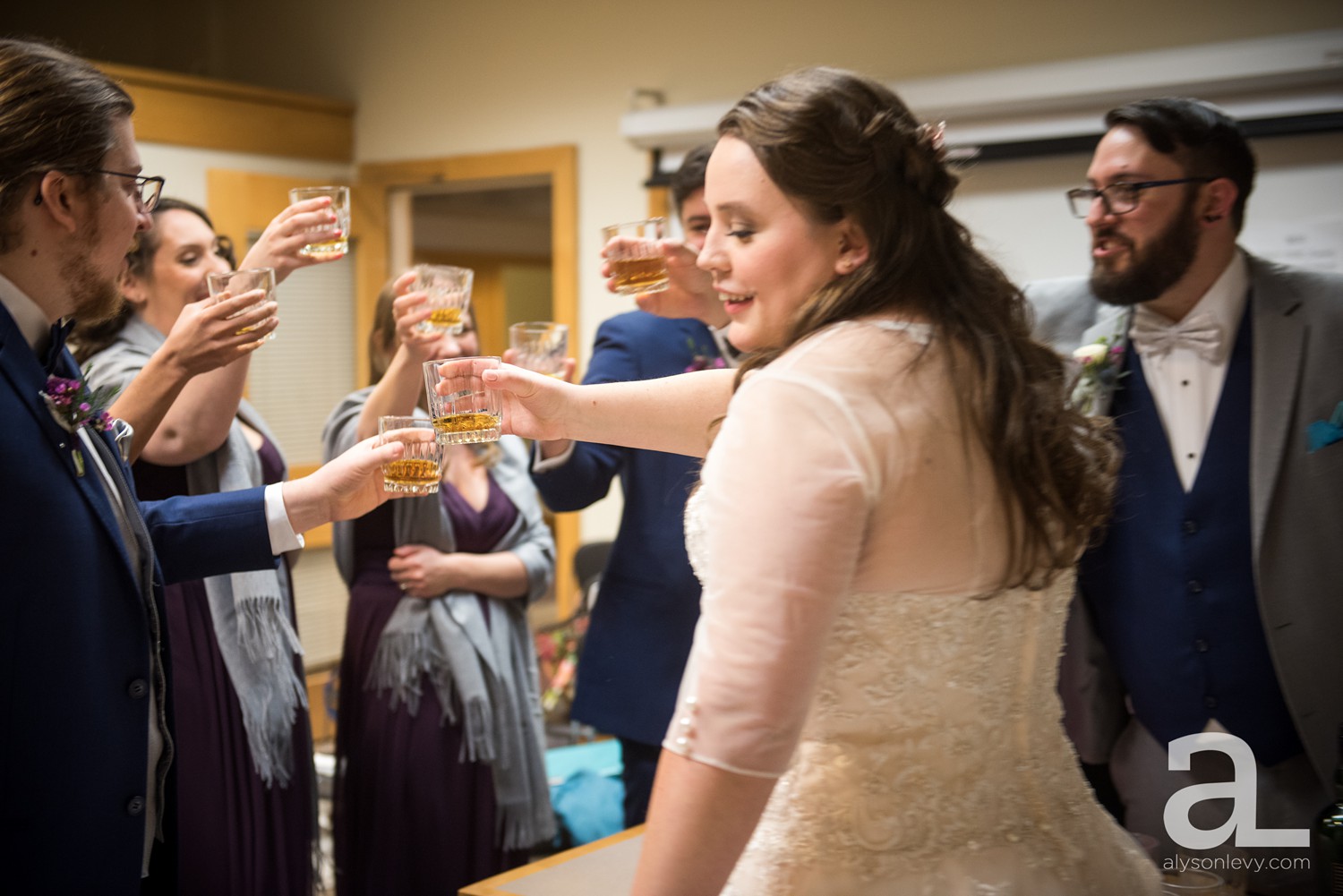 Oregon-Columbia-River-Gorge-Wedding-Photography_0039.jpg