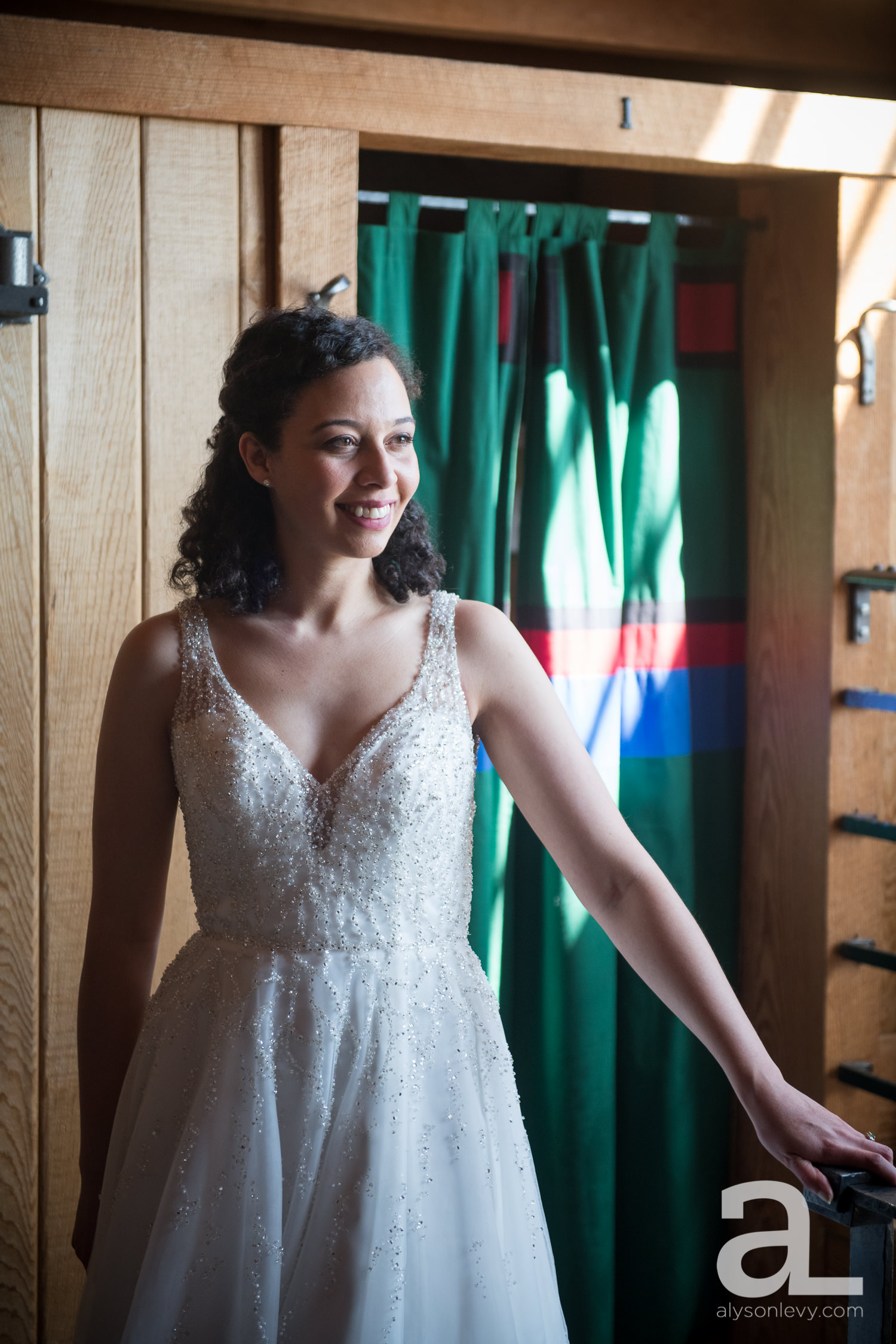 Silcox-Hut-Wedding-026.jpg