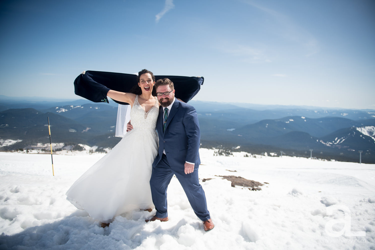 Silcox-Hut-Wedding-039.jpg