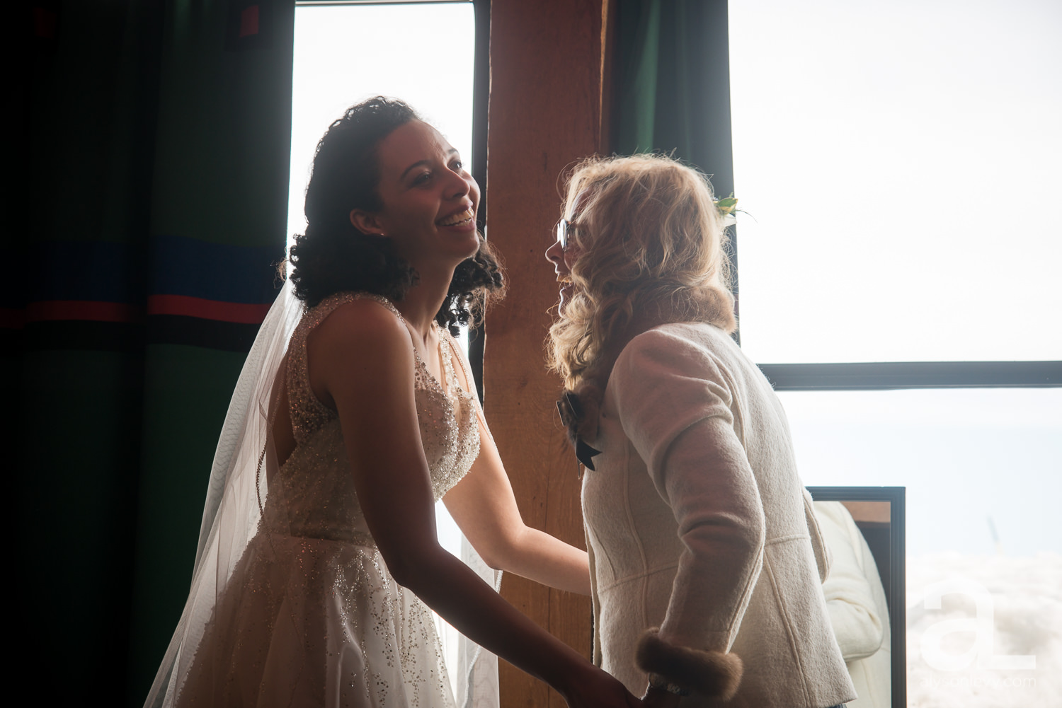 Silcox-Hut-Wedding-058.jpg