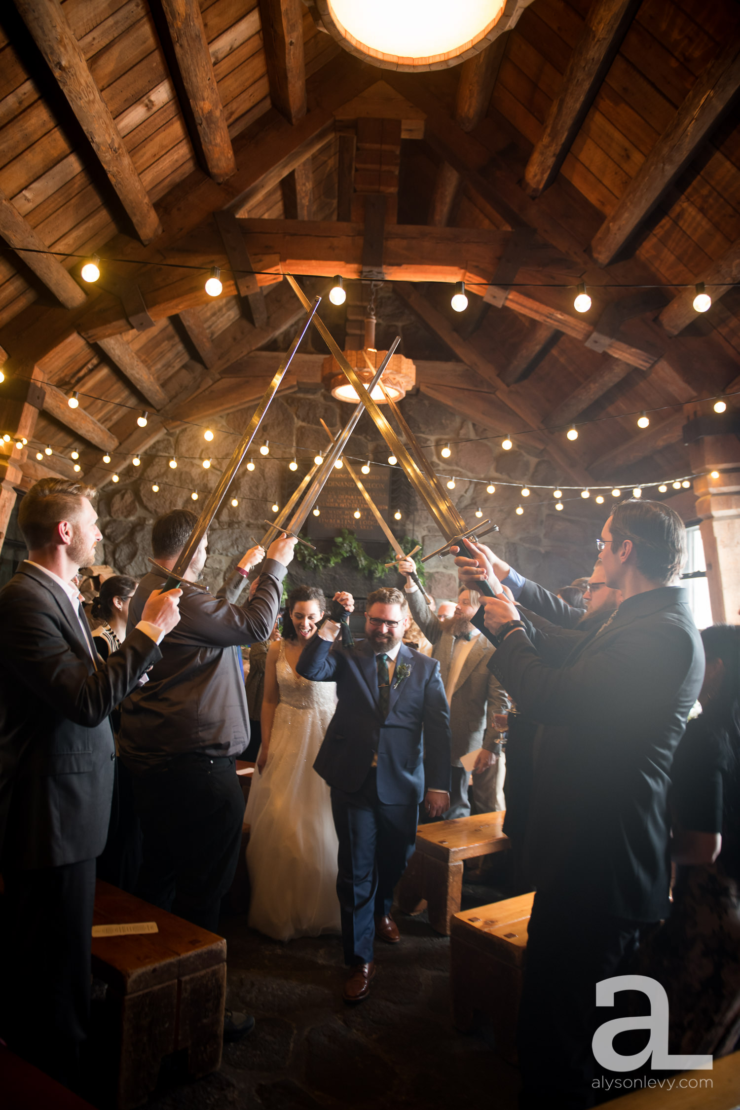 Silcox-Hut-Wedding-079.jpg
