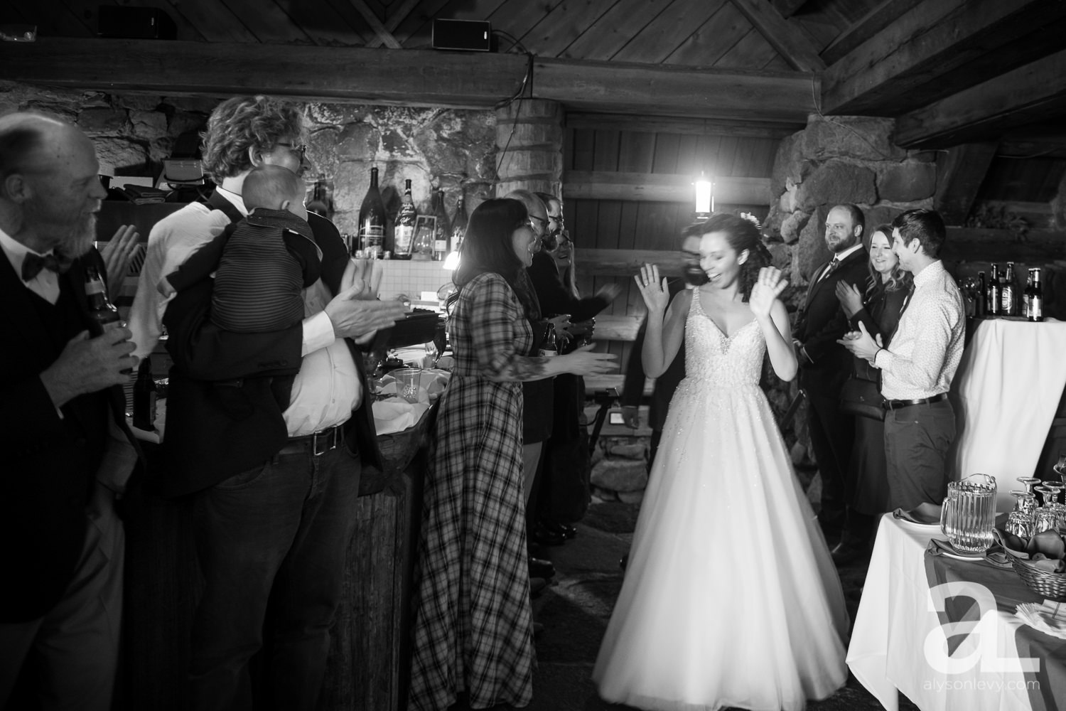 Silcox-Hut-Wedding-082.jpg