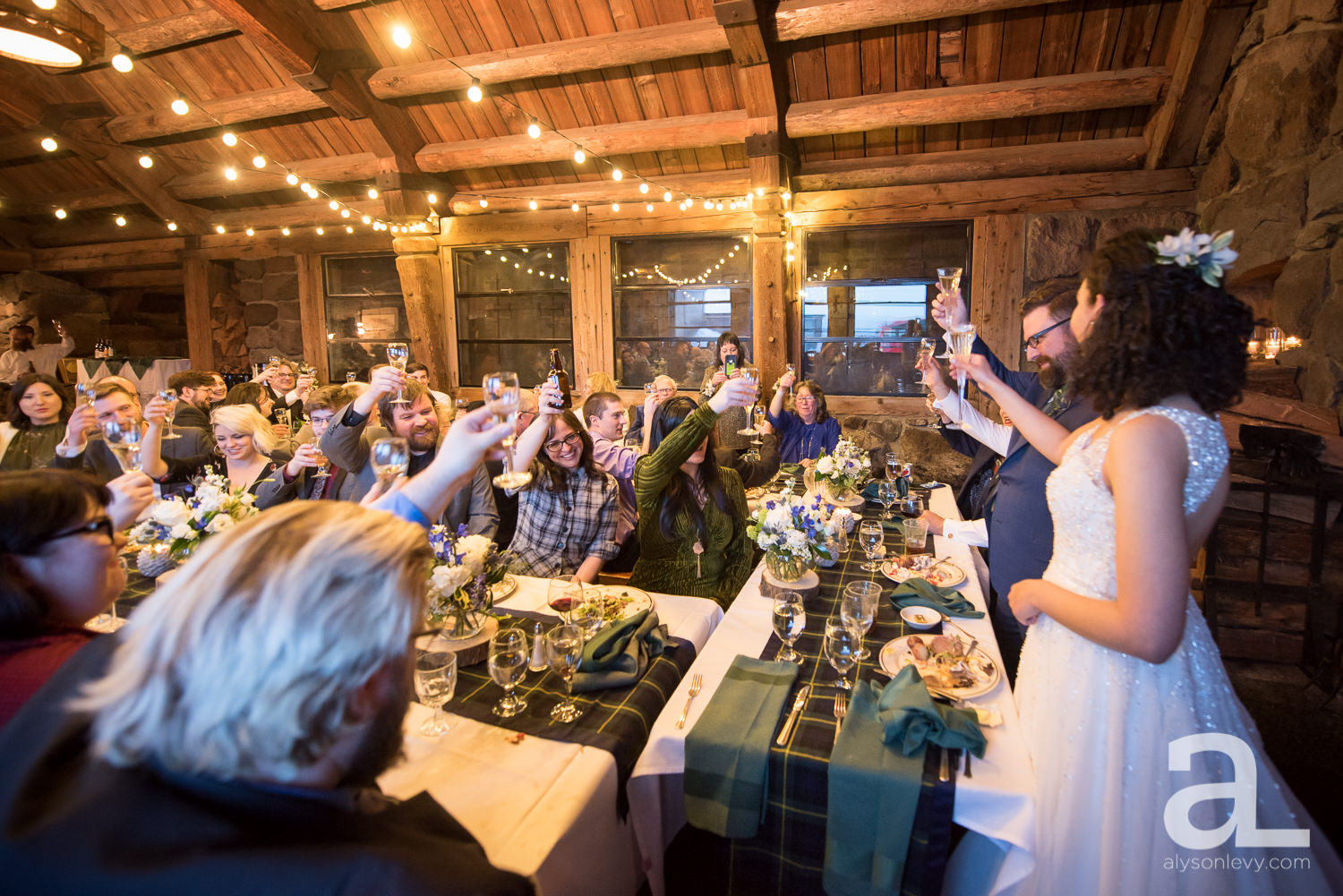 Silcox-Hut-Wedding-111.jpg