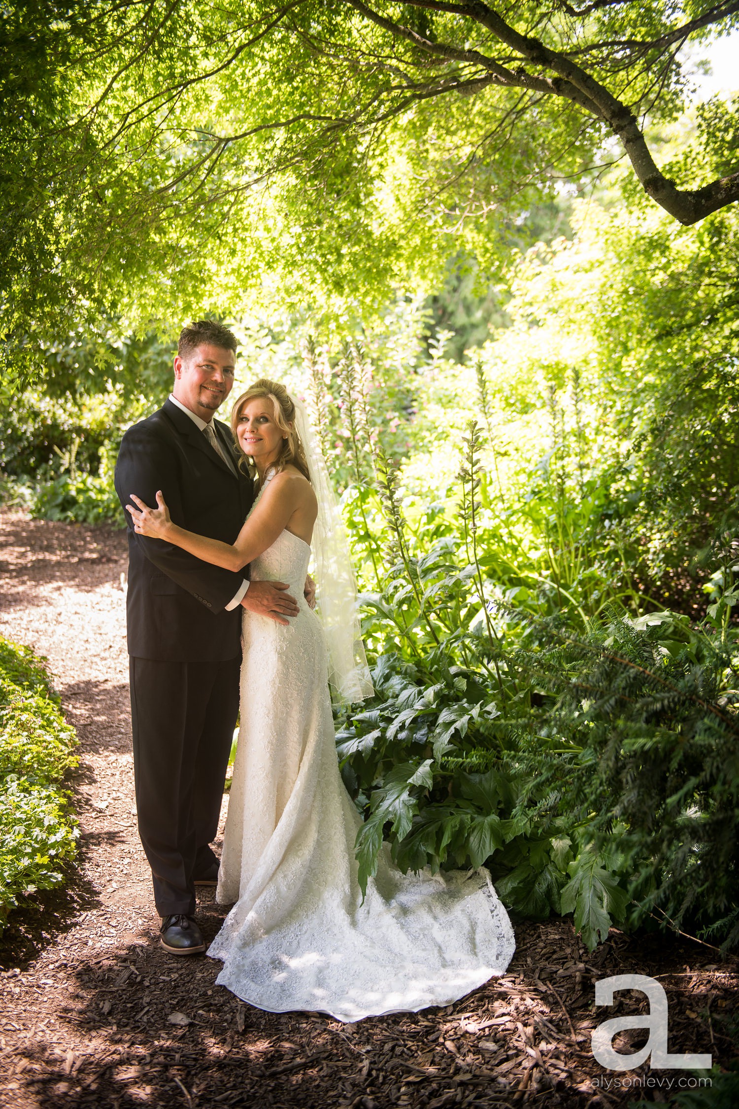 McMenamins-Edgefield-Wedding-Photography_0018.jpg