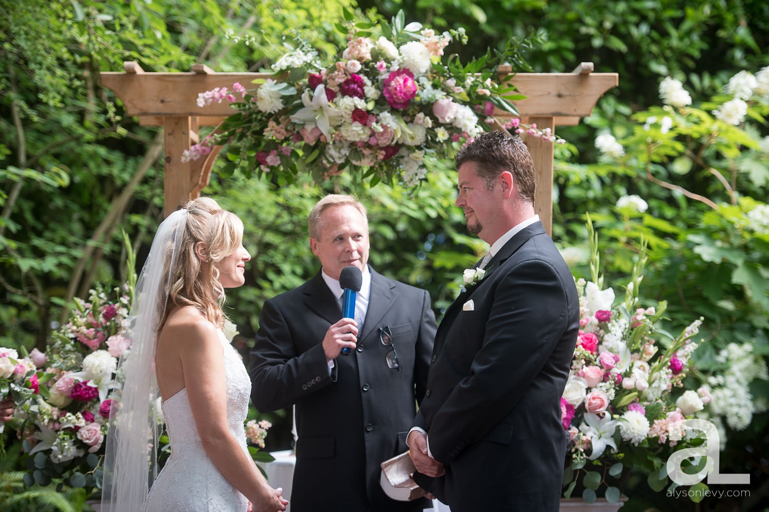 McMenamins-Edgefield-Wedding-Photography_0042.jpg