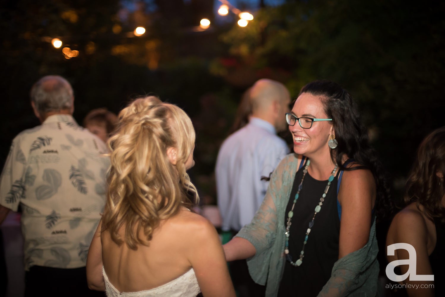 McMenamins-Edgefield-Wedding-Photography_0160.jpg