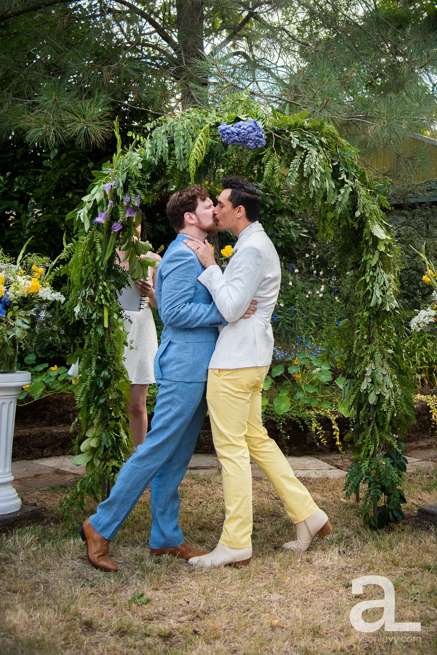 Portland-Backyard-Gay-Wedding-Photography_0085.jpg