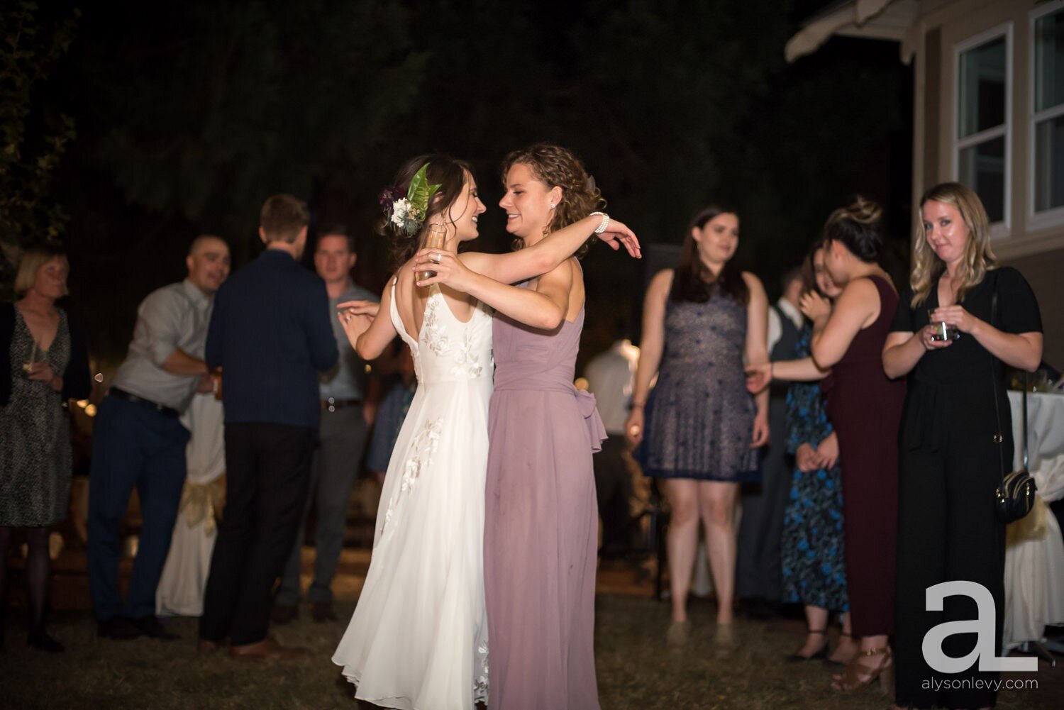 Portland-Hoyt-Arboretum-Backyard-Wedding-Photography_0151.jpg