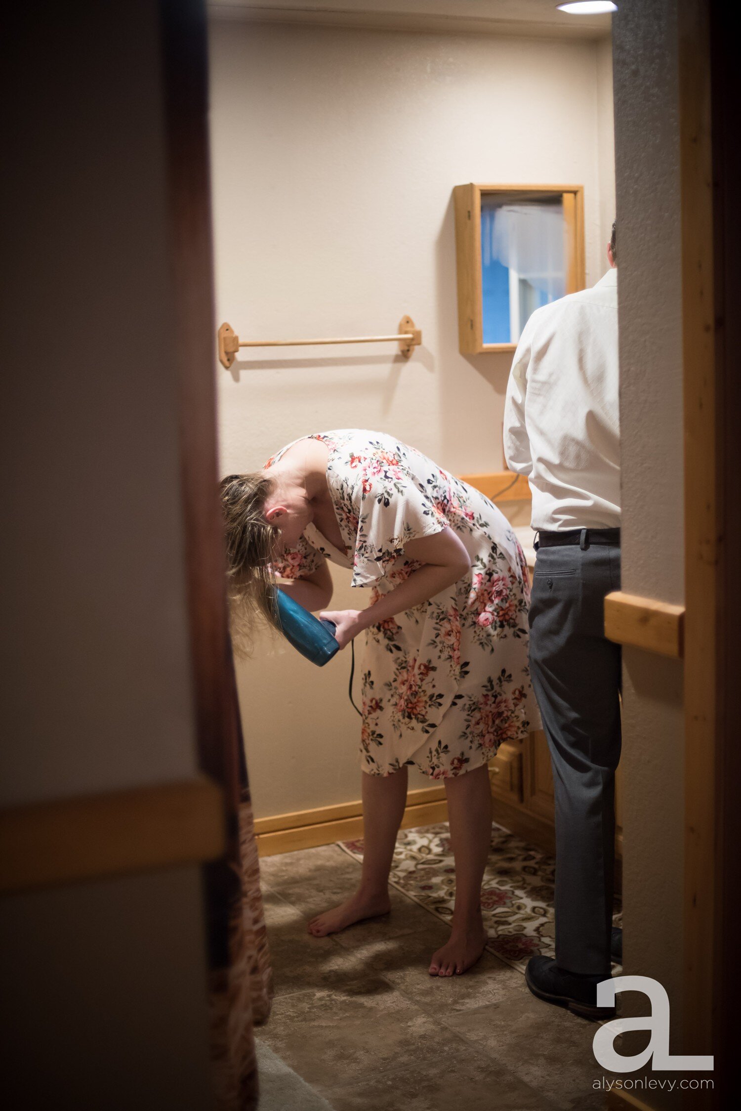 Bend-Elopement-Intimate-Wedding-Photography_0006.jpg