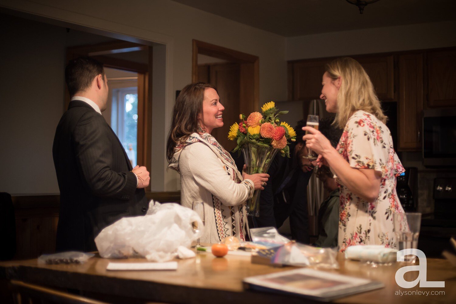 Bend-Elopement-Intimate-Wedding-Photography_0010.jpg