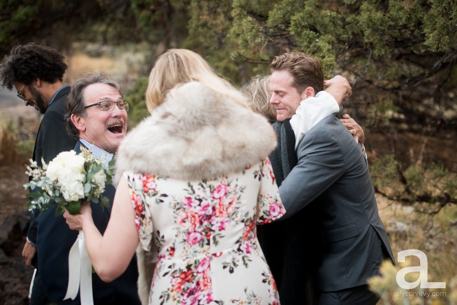 Bend-Elopement-Intimate-Wedding-Photography_0039.jpg