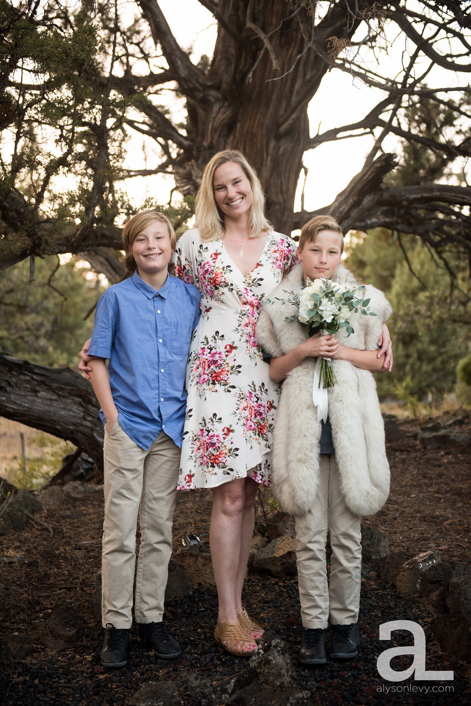 Bend-Elopement-Intimate-Wedding-Photography_0041.jpg