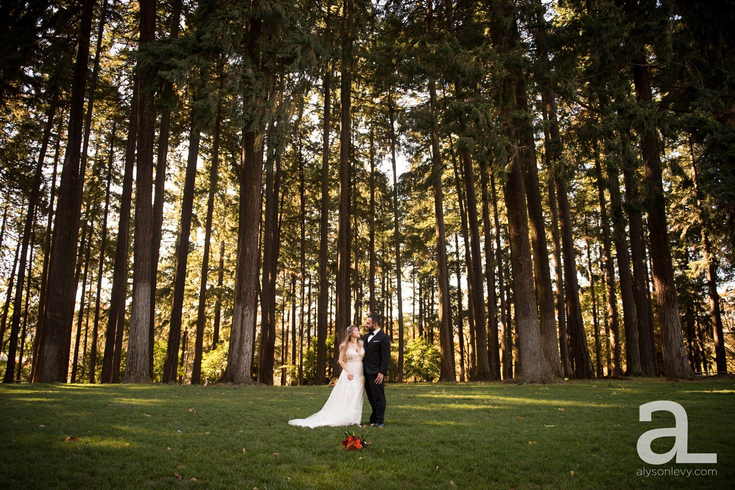Oaks-Pioneer-Church_Portland-Wedding-Photography_0004.jpg