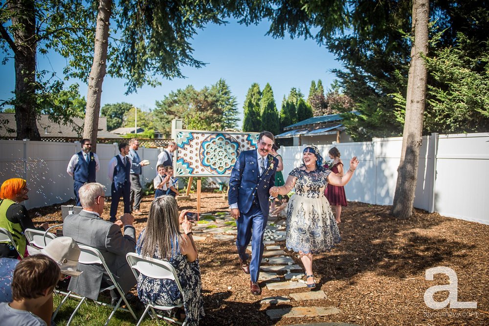 Oregon-Backyard-Wedding-Photography_0038.jpg