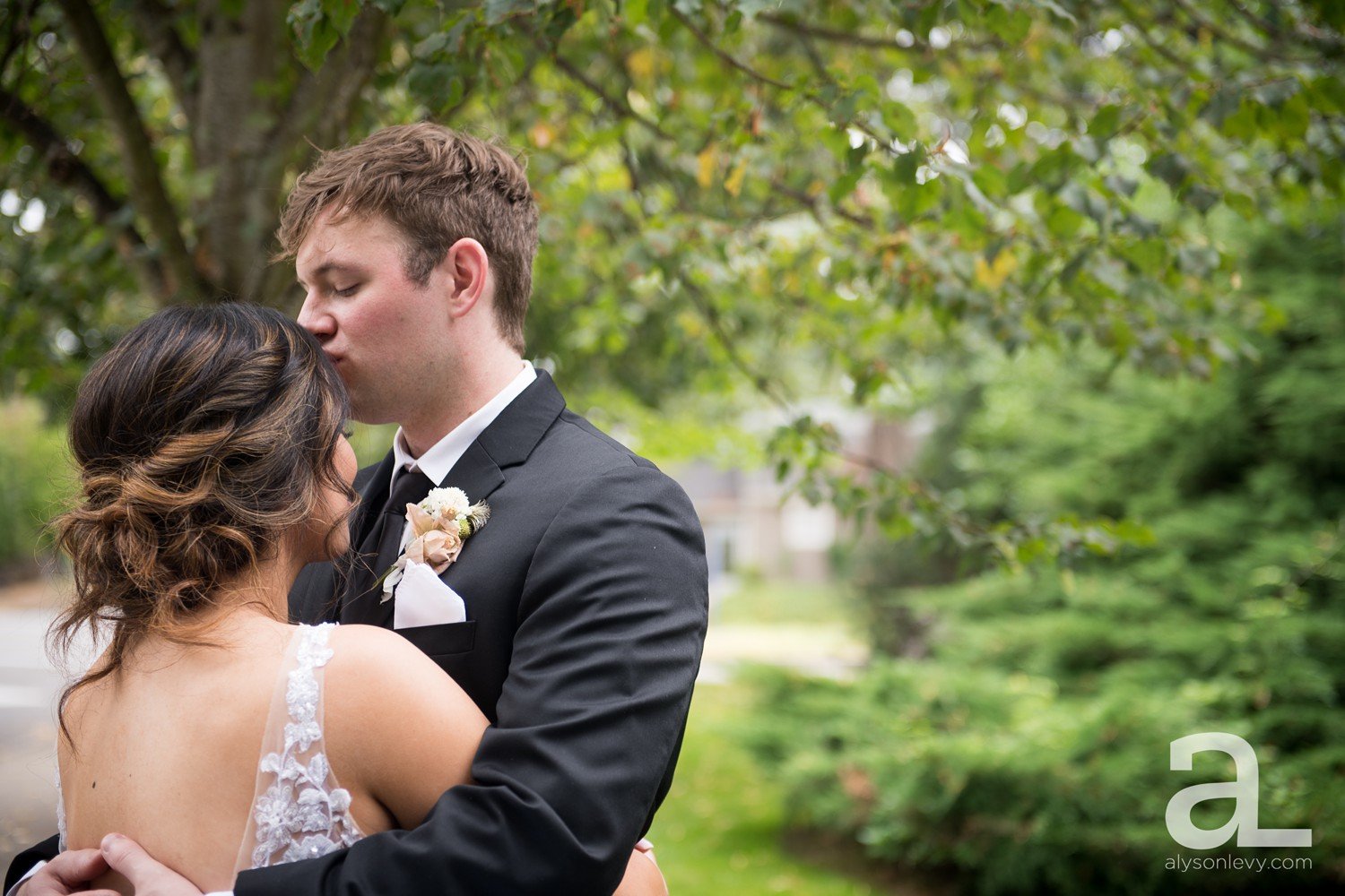 Ironligh-LakeOswego-Wedding-Photography_0022.jpg