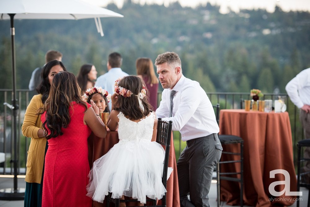 Ironligh-LakeOswego-Wedding-Photography_0112.jpg