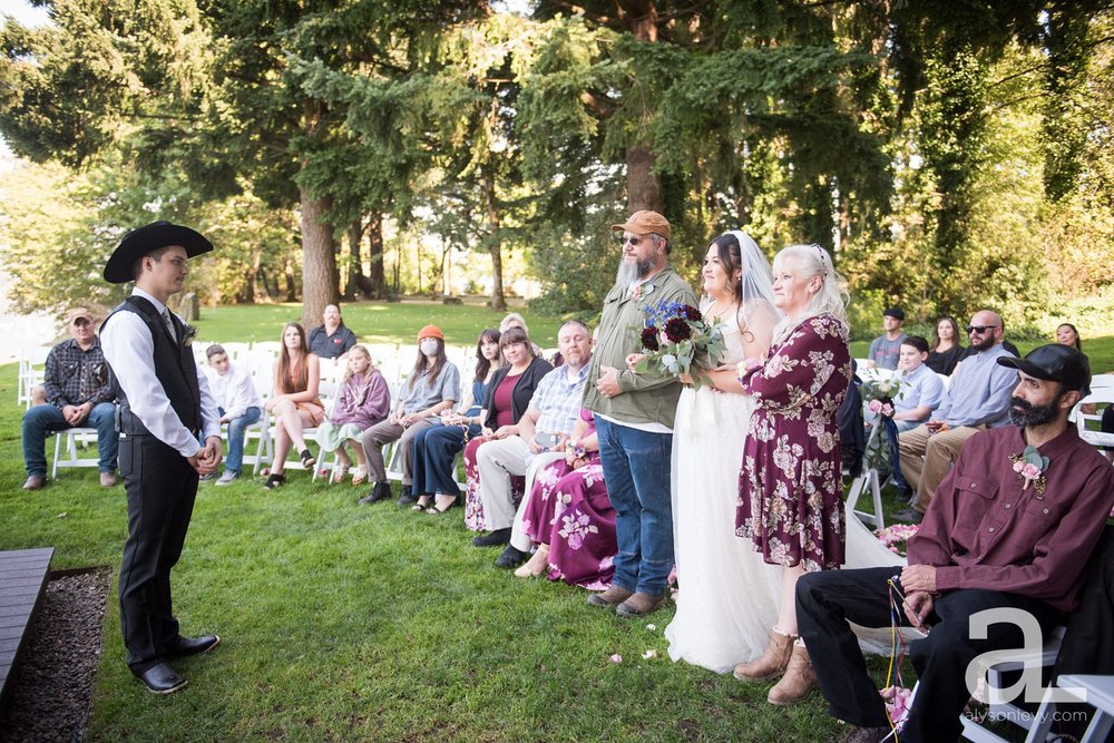 Thunder-Island-Cascade-Locks-Wedding-Photography_0046.jpg