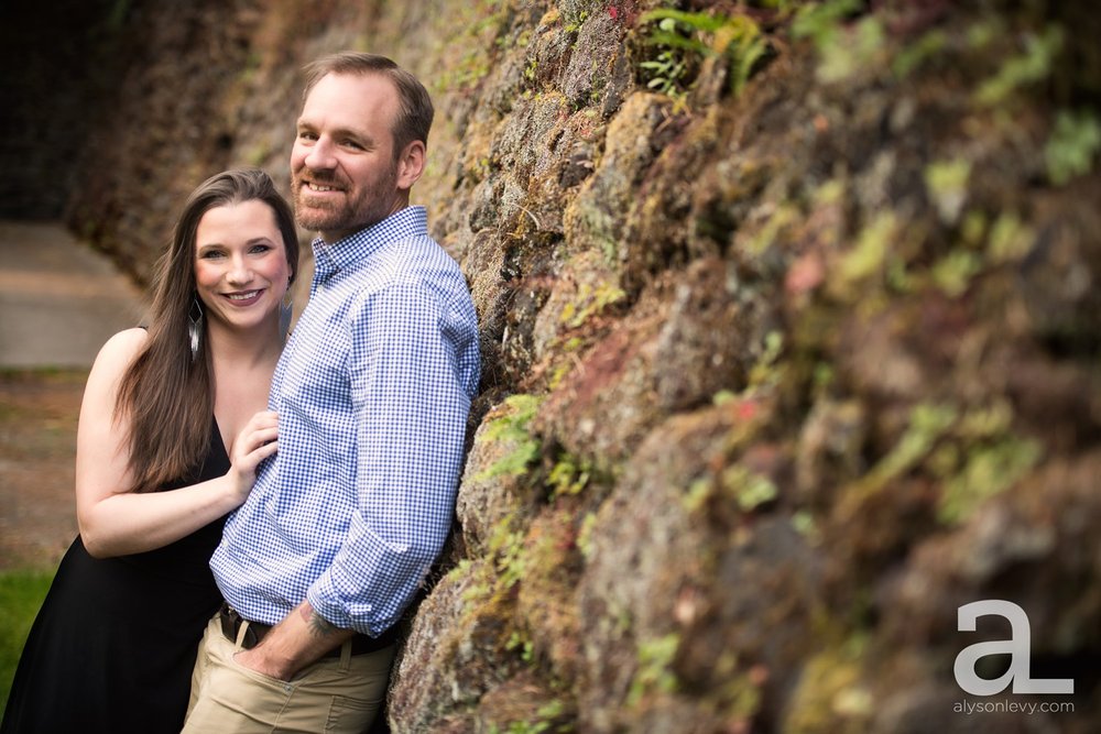 Mt-Tabor-Engagement-Session-Portland_0001.jpg