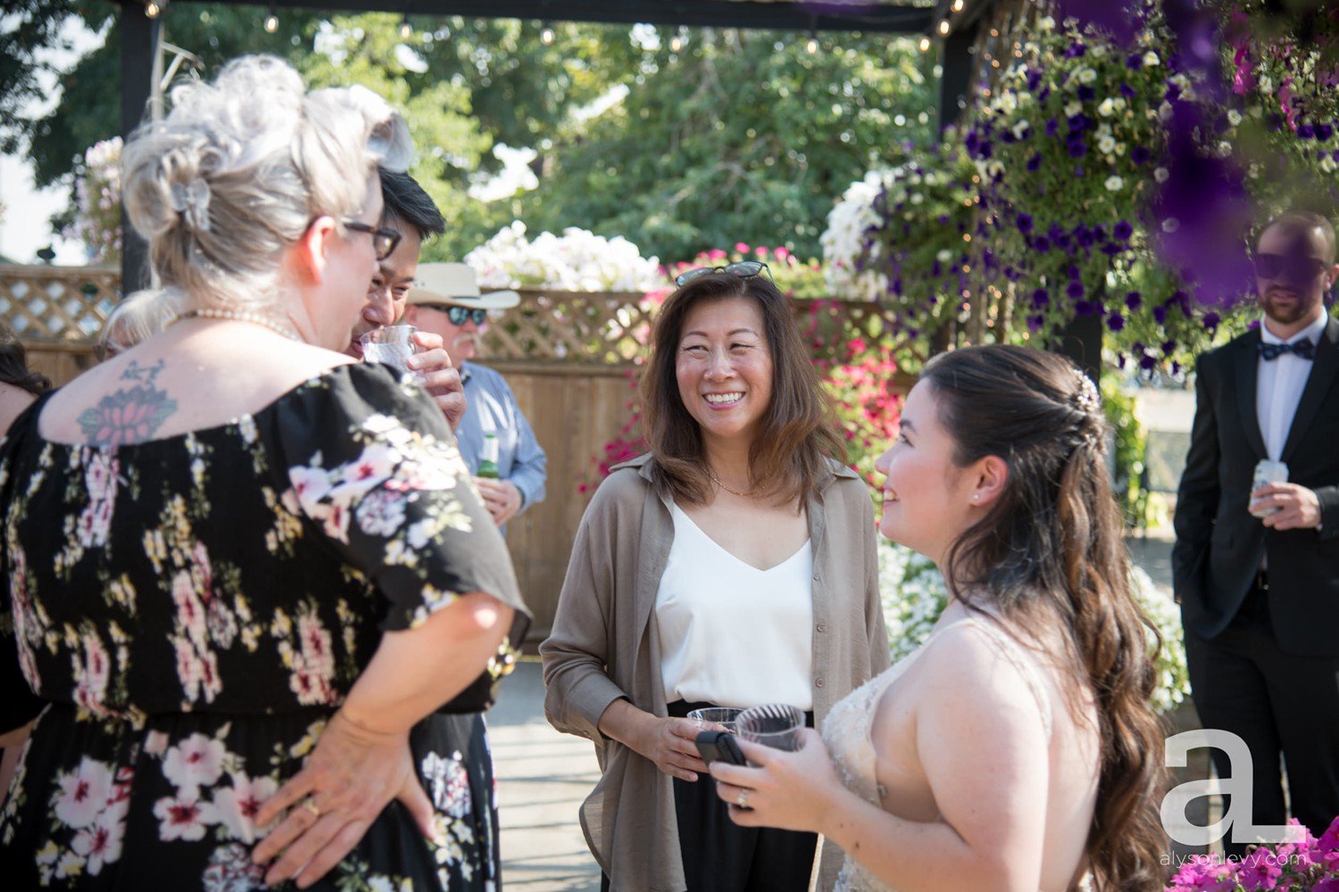 Log-House-Garden-At-Willow-Lake-Wedding-Photography_0061.jpg