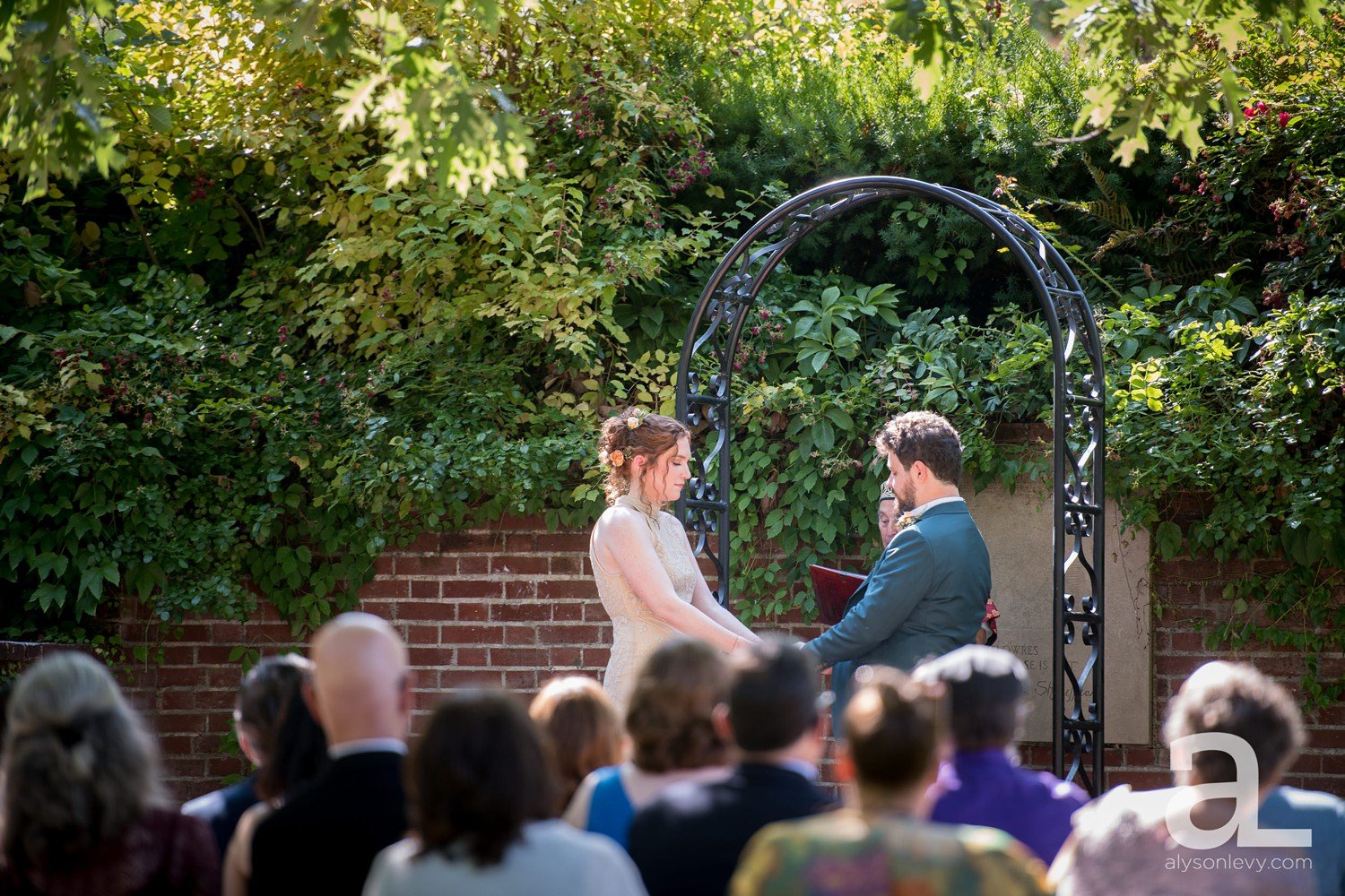 Portland_Shakespeare_Garden_wedding-photography_0017.jpg
