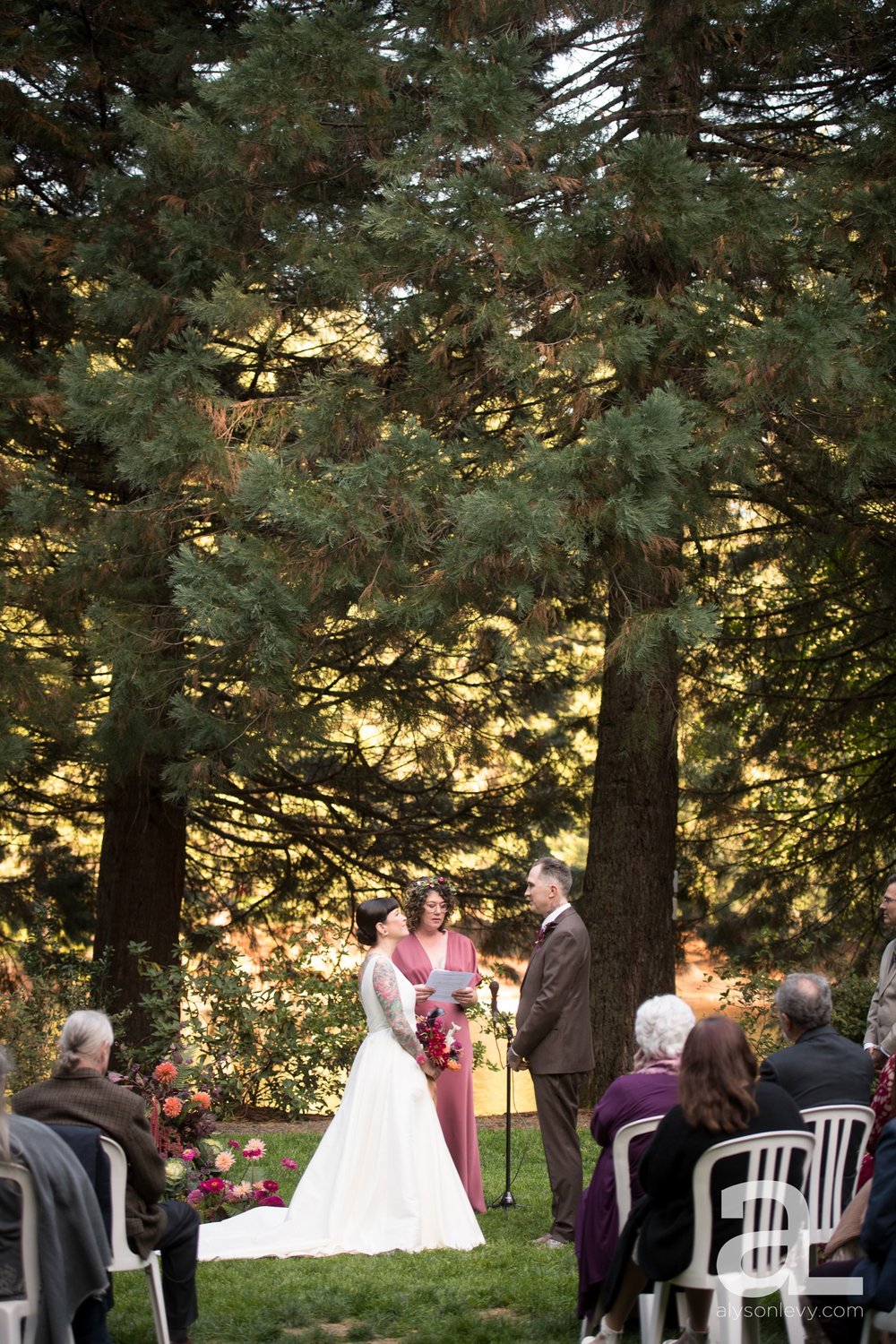 Hornings-Hideout_Oregon-Wedding-Photography_0044.jpg