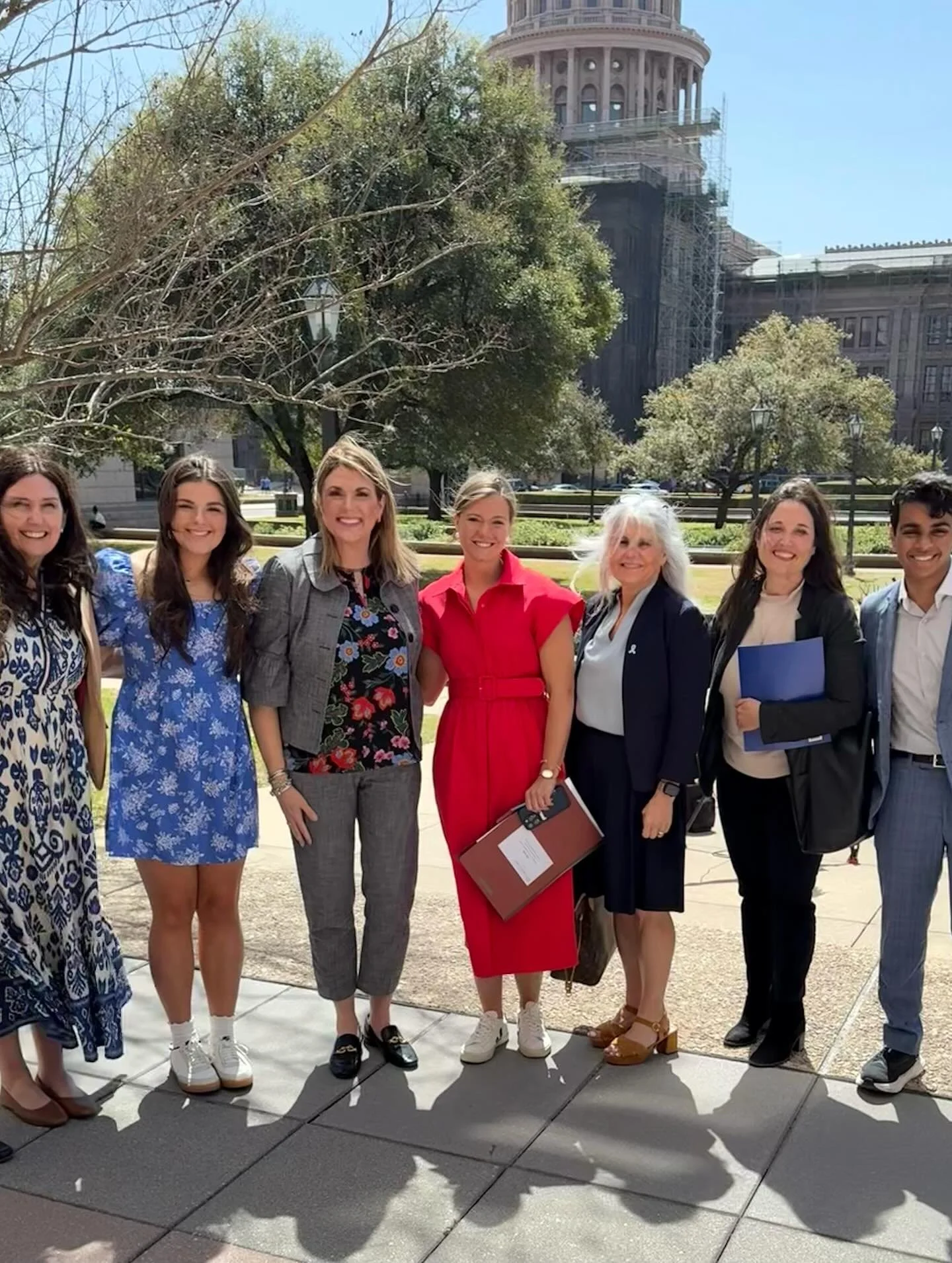 This weekend, parents, students, administrators, educators and child safety advocates attended the press conference and signing of the new Phone-Free School Law.  30 other states along with Texas are implementing this for K-12. We also supported the 