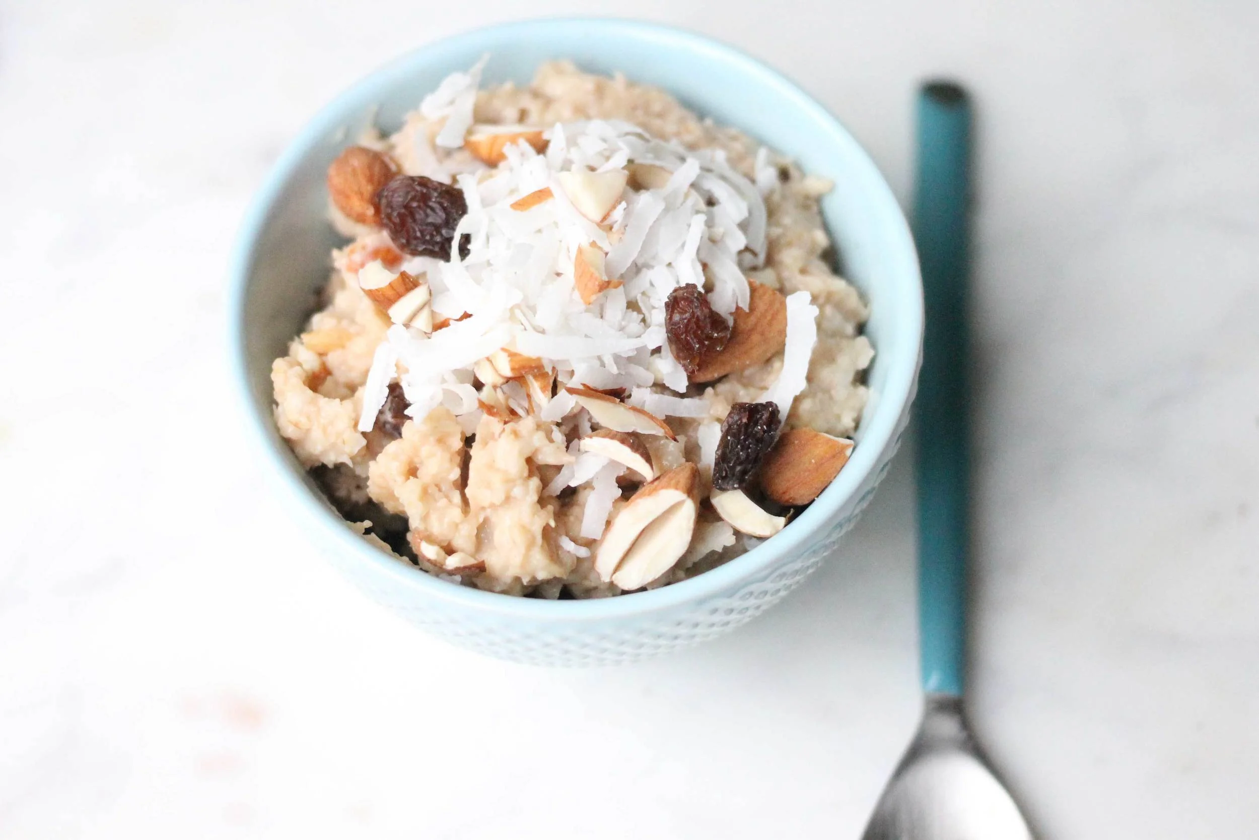 Warm, sweet caramel oats. Yum!