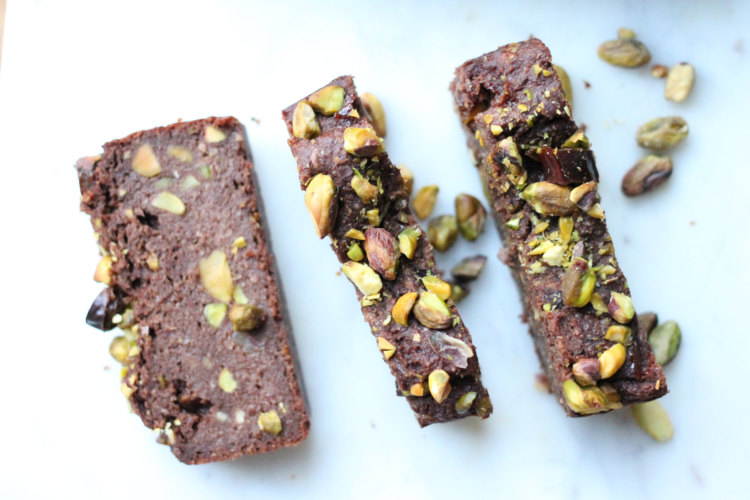 Paleo Vegan Pistachio + Date Loaf Cake 