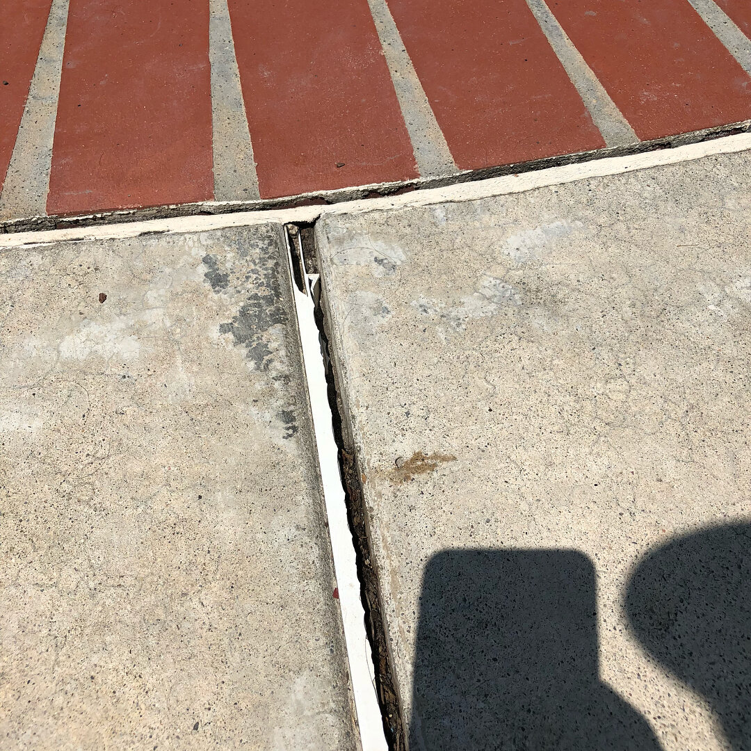 Before and After - new mastic really clean up the pool area and protects against the elements.
.
.
.
.
.
#deckoseal #swimingpool #pool #poolservice #poolrepair